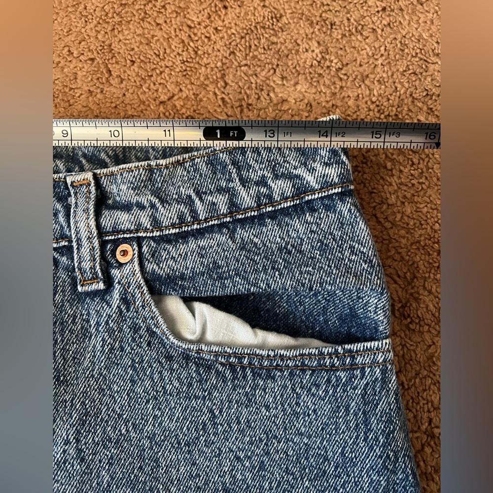 Vintage Levi’s 550 Acid Wash High Rise Relaxed fit with tapered leg - Mom Jeans - Picture 7 of 10